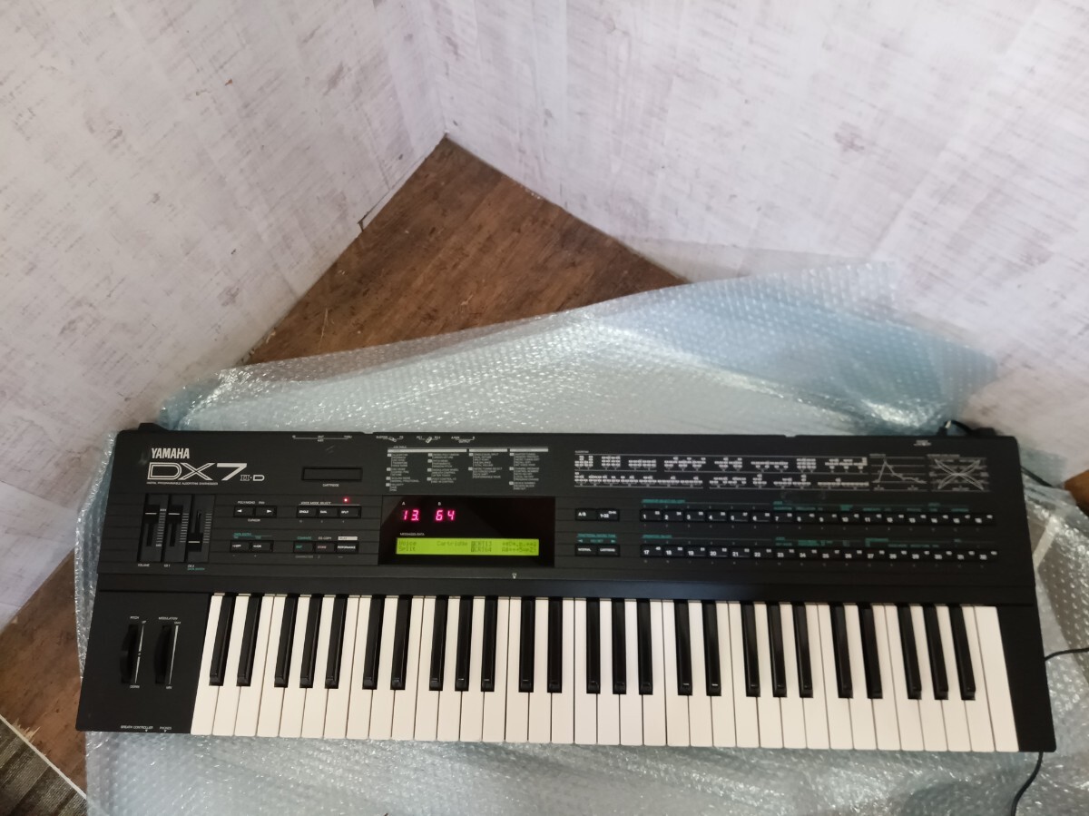 名器 YAMAHA ヤマハ DX7Ⅱ-D DX7 シンセサイザー キーボード 名器 YAMAHA ヤマハ DX7Ⅱ-D DX7 シンセサイザー キーボード
