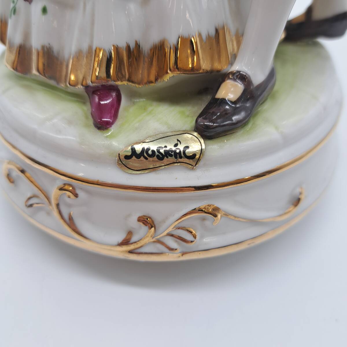 S8821○ 加藤工芸 オルゴール KATO KOGEI 曲名 ラブストーリー S8821○ 加藤工芸 オルゴール KATO KOGEI 曲名 ラブストーリー