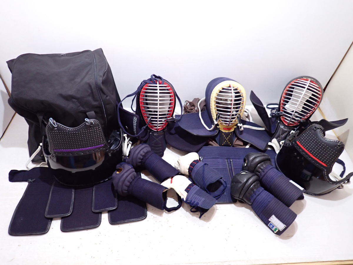 Y0684】 剣道道具 子供用 防具 防具袋 まとめて/面 胴 篭手 垂れ Y0684】 剣道道具 子供用 防具 防具袋 まとめて/面 胴 篭手 垂れ