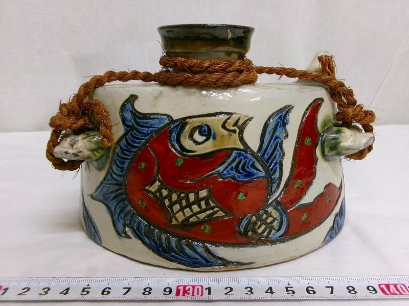 M2415 壺屋焼 赤絵 魚文 抱瓶 酒器 沖縄 壷屋(陶磁一般)|売買 M2415 壺屋焼 赤絵 魚文 抱瓶 酒器 沖縄 壷屋(陶磁一般)|売買