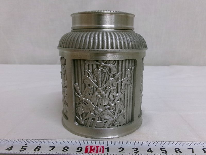 M2576 ロイヤルセランゴール ピューター 錫 花図 茶筒 茶葉入れ M2576 ロイヤルセランゴール ピューター 錫 花図 茶筒 茶葉入れ