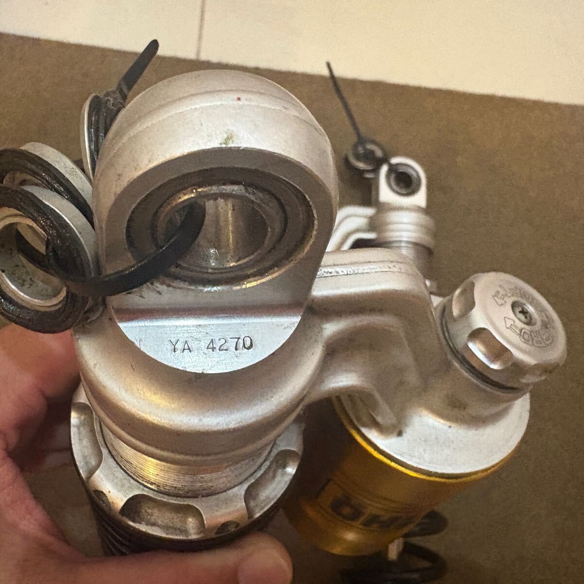 OHLINS задняя подвеска YA4270 Vmax1200 для 