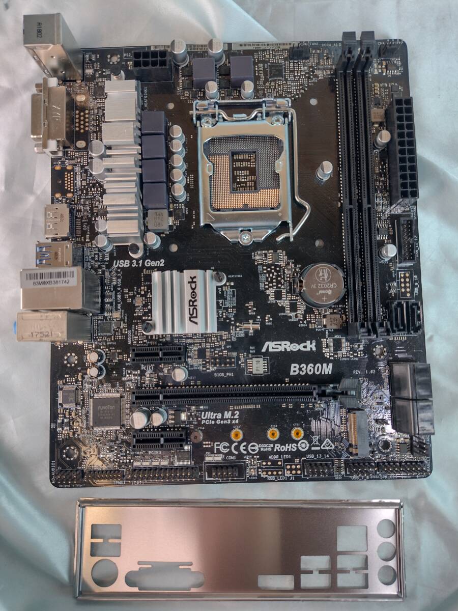 中古動作品 ASRock B360M 最新BIOS M 023 第8世代/第9世代 intel 中古動作品 ASRock B360M 最新BIOS M 023 第8世代/第9世代 intel