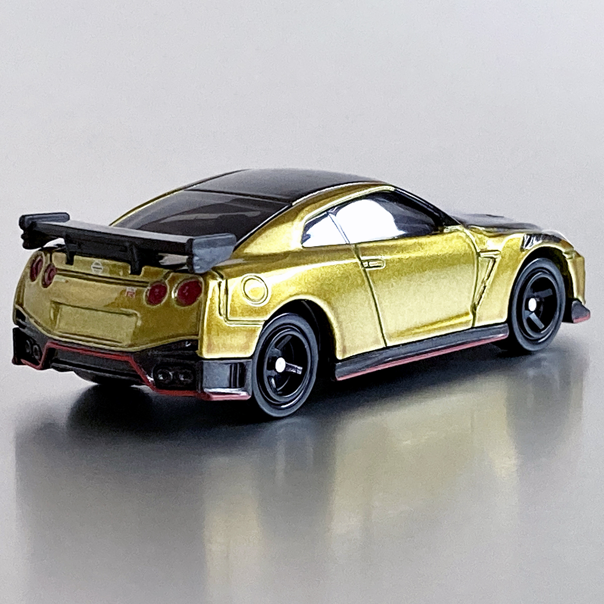 トミカ 日産 ニッサン GT-R ニスモ R35 初回特別仕様 トミカ 日産 ニッサン GT-R ニスモ R35 初回特別仕様