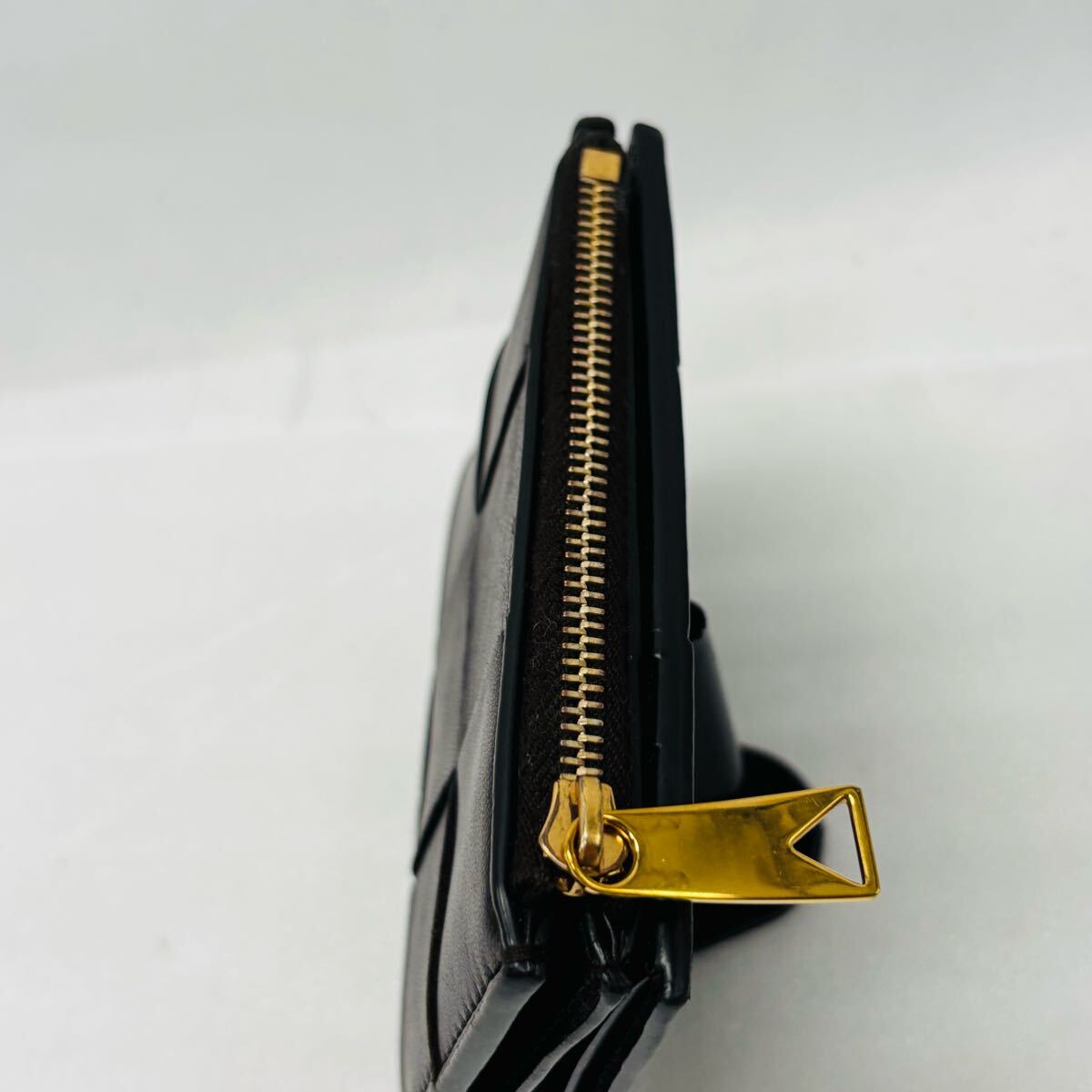 美品 ボッテガヴェネタ 折り財布 マキシイントレチャート レザー 美品 ボッテガヴェネタ 折り財布 マキシイントレチャート レザー