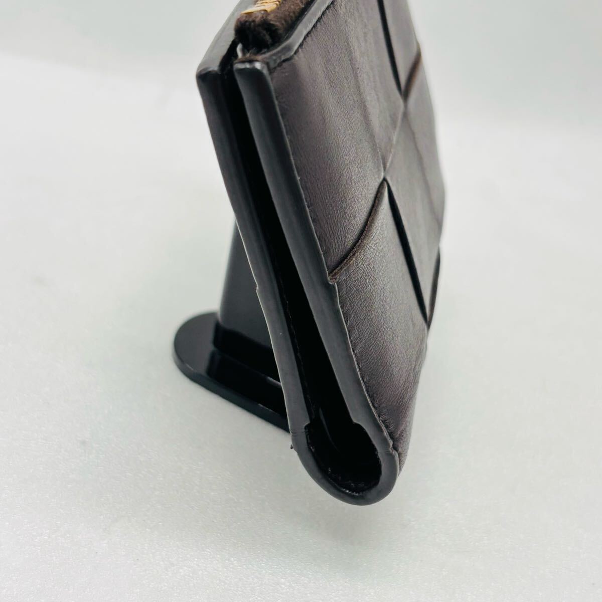 美品 ボッテガヴェネタ 折り財布 マキシイントレチャート レザー 美品 ボッテガヴェネタ 折り財布 マキシイントレチャート レザー