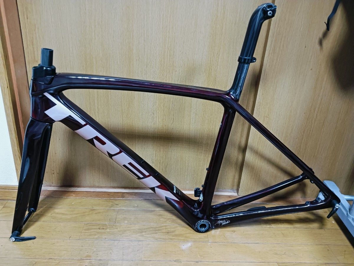 美品 2021 TREK EMONDA SLR 52サイズ OCLV800 Project one 美品 2021 TREK EMONDA SLR 52サイズ OCLV800 Project one