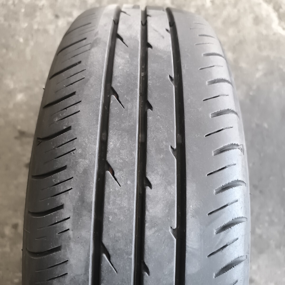 トヨタ ヤリス 純正 タイヤホイール 1本 中古 175/70R14 鉄 トヨタ ヤリス 純正 タイヤホイール 1本 中古 175/70R14 鉄
