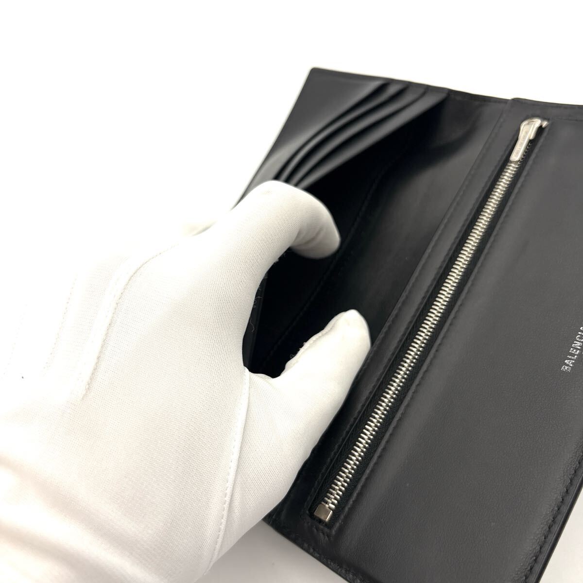 現行◇BALENCIAGA バレンシアガ パスポートケース Passport 長 現行◇BALENCIAGA バレンシアガ パスポートケース Passport 長