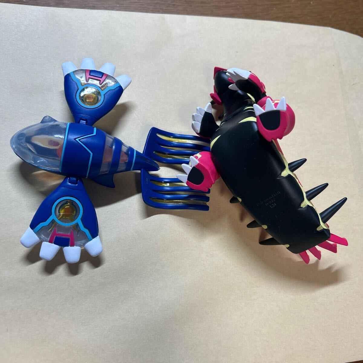 ポケモン モンコレ クリア グラードン カイオーガ フィギュア