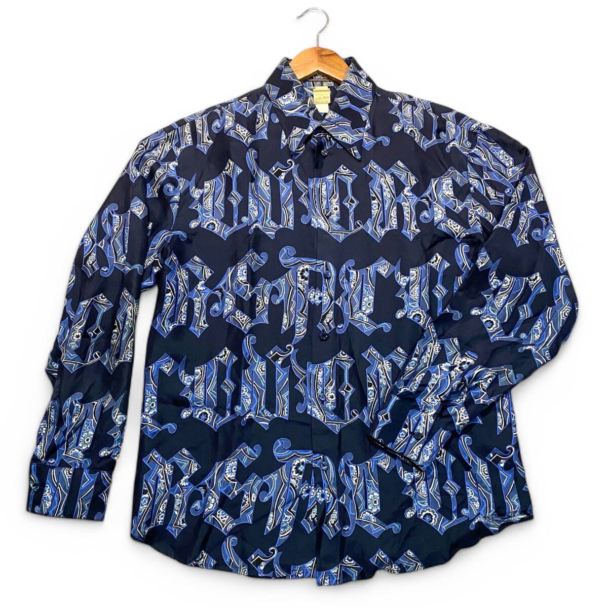 Versace Long Sleeve Open Collar Aloha Shirt Size 48 Versace Long Sleeve Open Collar Aloha Shirt Size 48