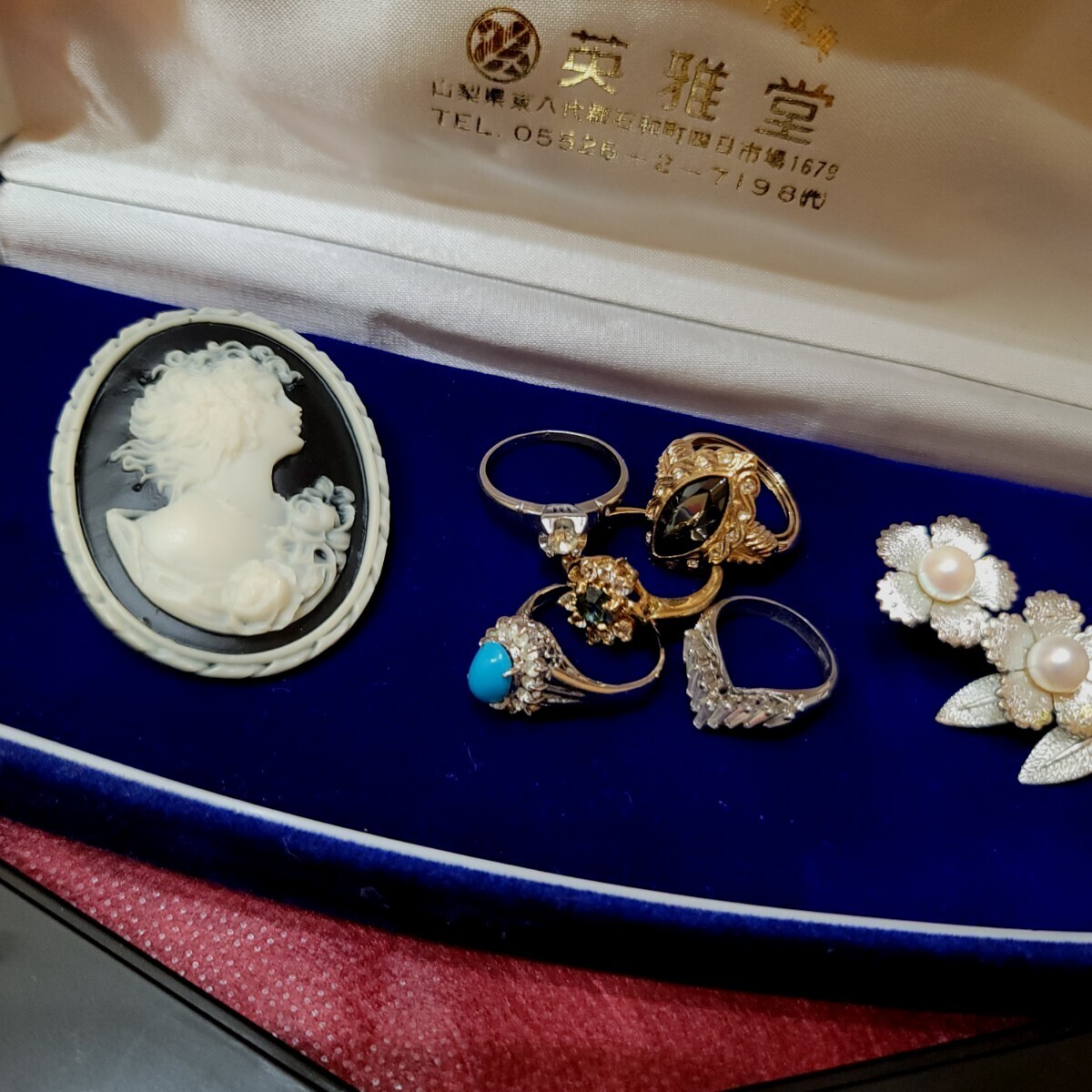 実家 家財整頓品 アクセサリーまとめ売り 指輪 ブローチ 実家 家財整頓品 アクセサリーまとめ売り 指輪 ブローチ