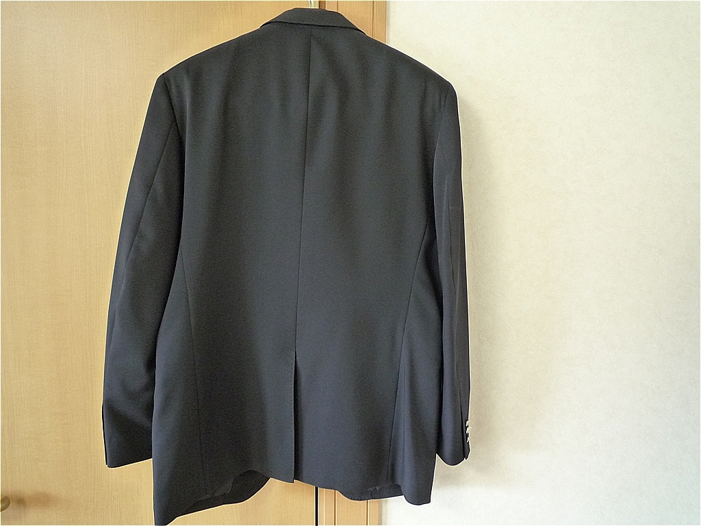 未使用 UNIQLO ユニクロ 通年 ブレザー テーラード ジャケット 未使用 UNIQLO ユニクロ 通年 ブレザー テーラード ジャケット