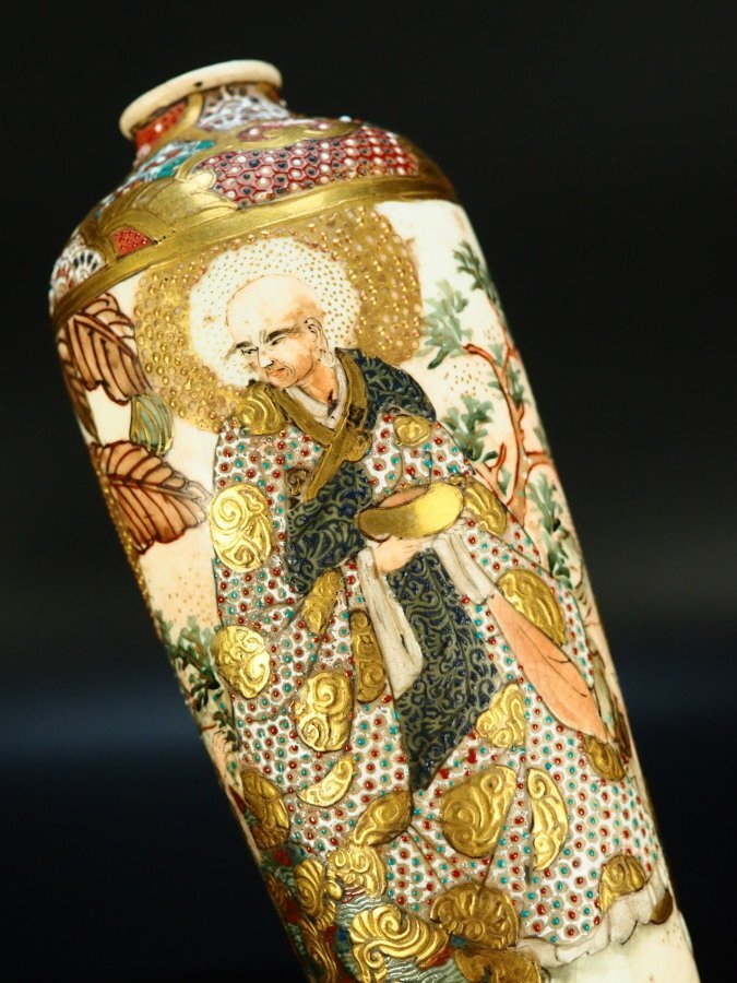 治】時代薩摩焼 色絵金彩坊主唐子人物風景図花瓶☆箱付 高18cm 治】時代薩摩焼 色絵金彩坊主唐子人物風景図花瓶☆箱付 高18cm