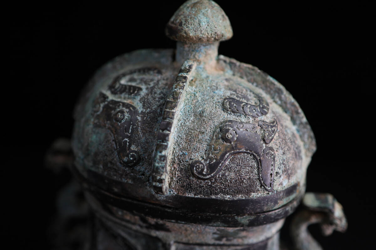 ◇雅◇ 中国古玩 漢代 青銅饕餮文細密彫 青銅器 梟型青銅器 高さ ◇雅◇ 中国古玩 漢代 青銅饕餮文細密彫 青銅器 梟型青銅器 高さ