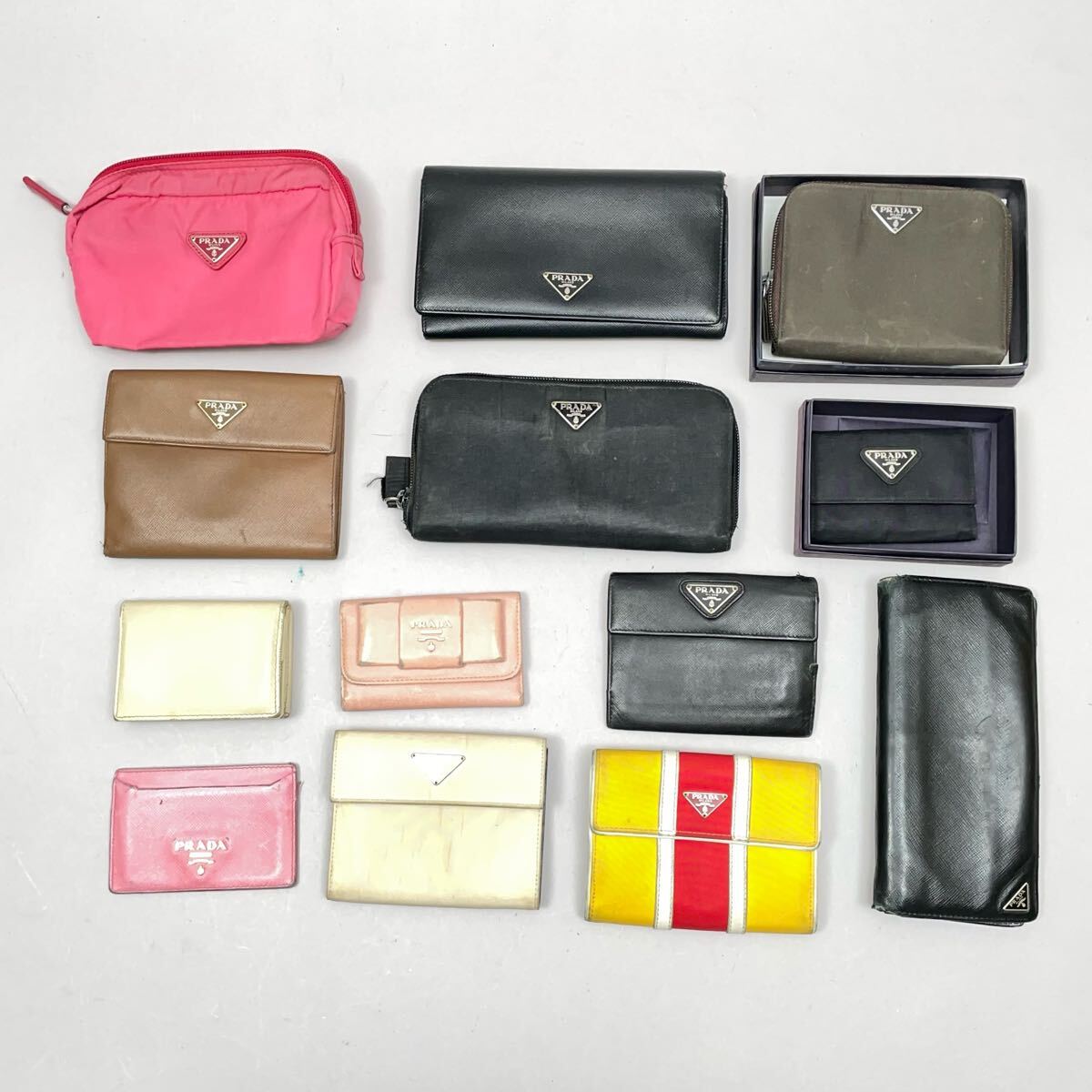 木曜終了ブランド まとめ大量! セット プラダ prada ポーチ 財布 木曜終了ブランド まとめ大量! セット プラダ prada ポーチ 財布
