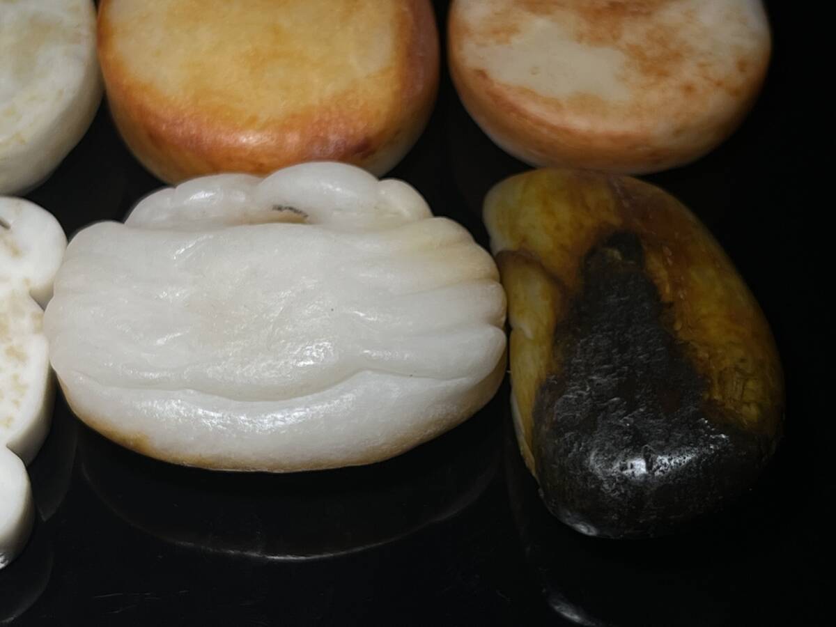 中国古玩 時代物 和田玉 翡翠 瑪瑙 沈香 琥珀 獣面紋彫リ 極細工 中国古玩 時代物 和田玉 翡翠 瑪瑙 沈香 琥珀 獣面紋彫リ 極細工