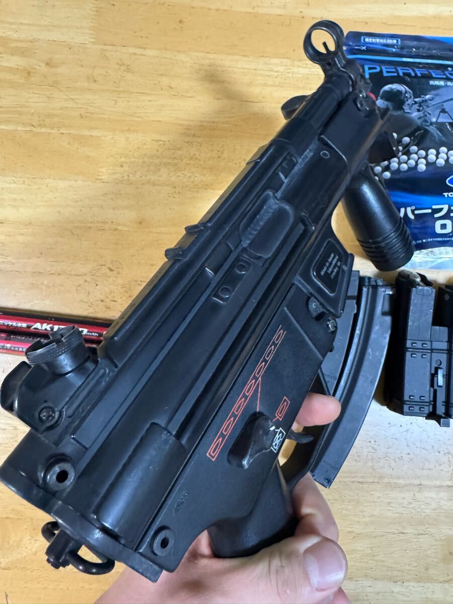 東京マルイ 電動ガン エアガン MP5K 多弾マガジン2種 BB弾 東京マルイ 電動ガン エアガン MP5K 多弾マガジン2種 BB弾