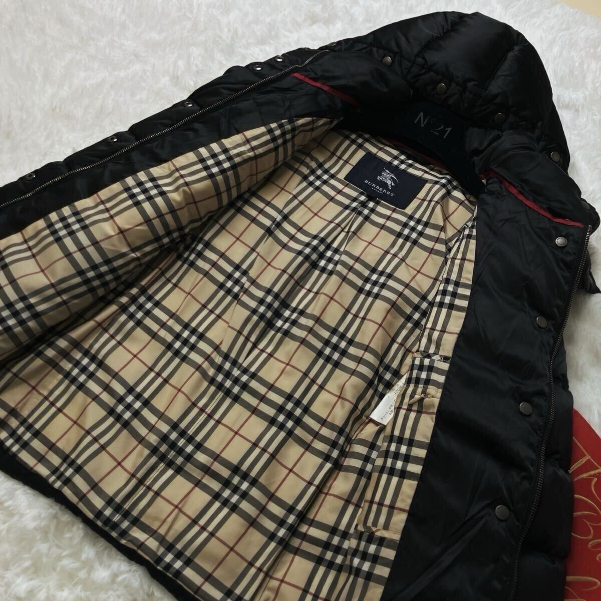 v6 美品【光沢のあるダウン90%.!!】参考価格15万○BURBERRY v6 美品【光沢のあるダウン90%.!!】参考価格15万○BURBERRY