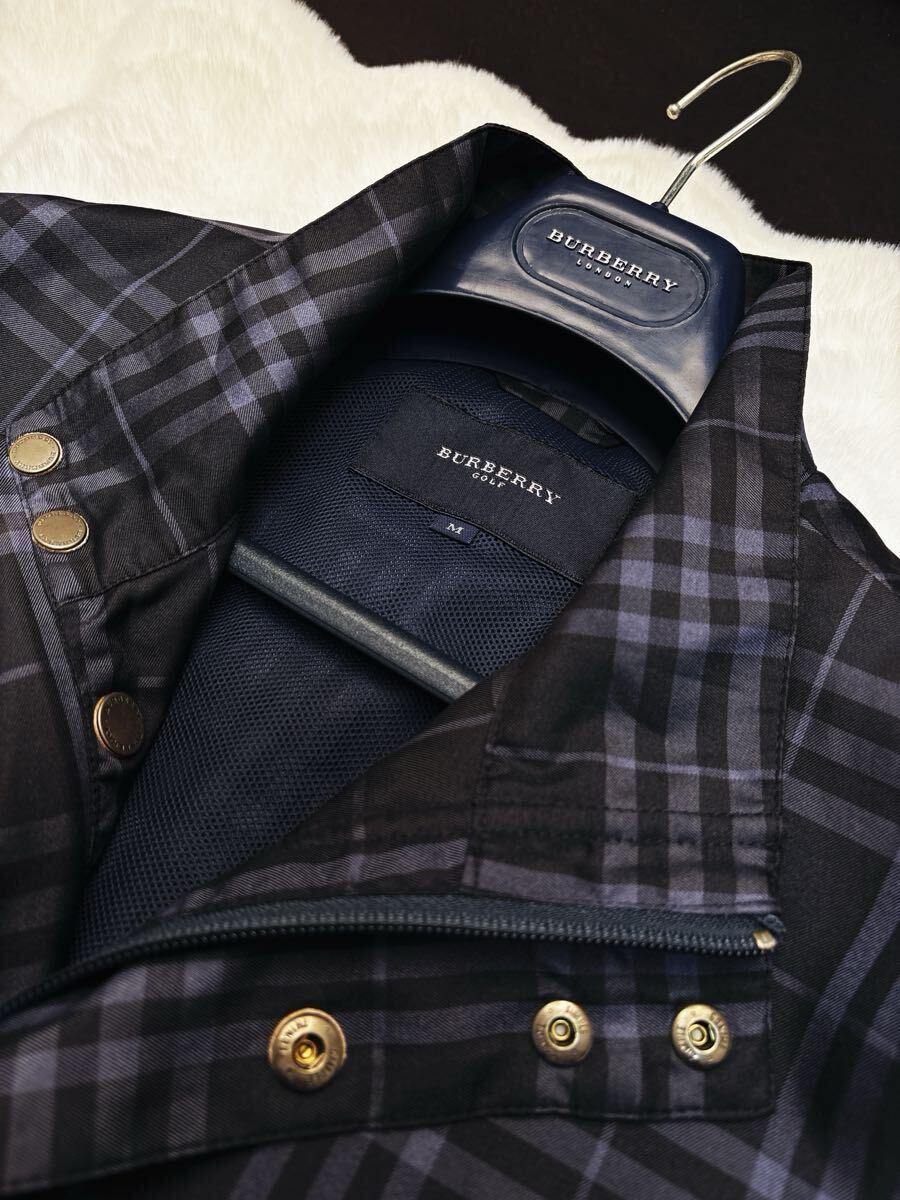 v36 美品【春大活躍!!ノバチェック柄!!】定価12万○BURBERRY v36 美品【春大活躍!!ノバチェック柄!!】定価12万○BURBERRY
