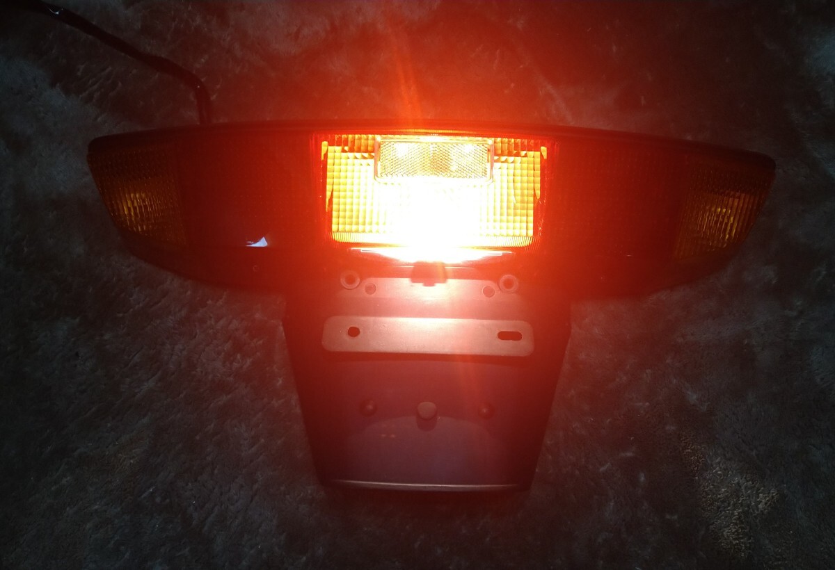 ★フュージョン　1型　MF 02　実働車外し 動(dòng)作確認(rèn)済みテールランプ