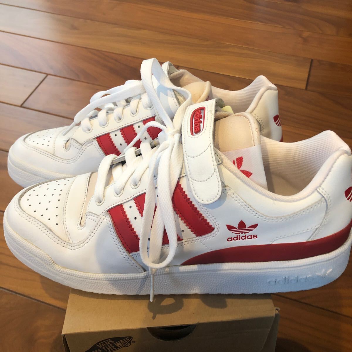 adidas FORRUM LOW Adidas форум low редкий товар неиспользуемый товар трудно найти 
