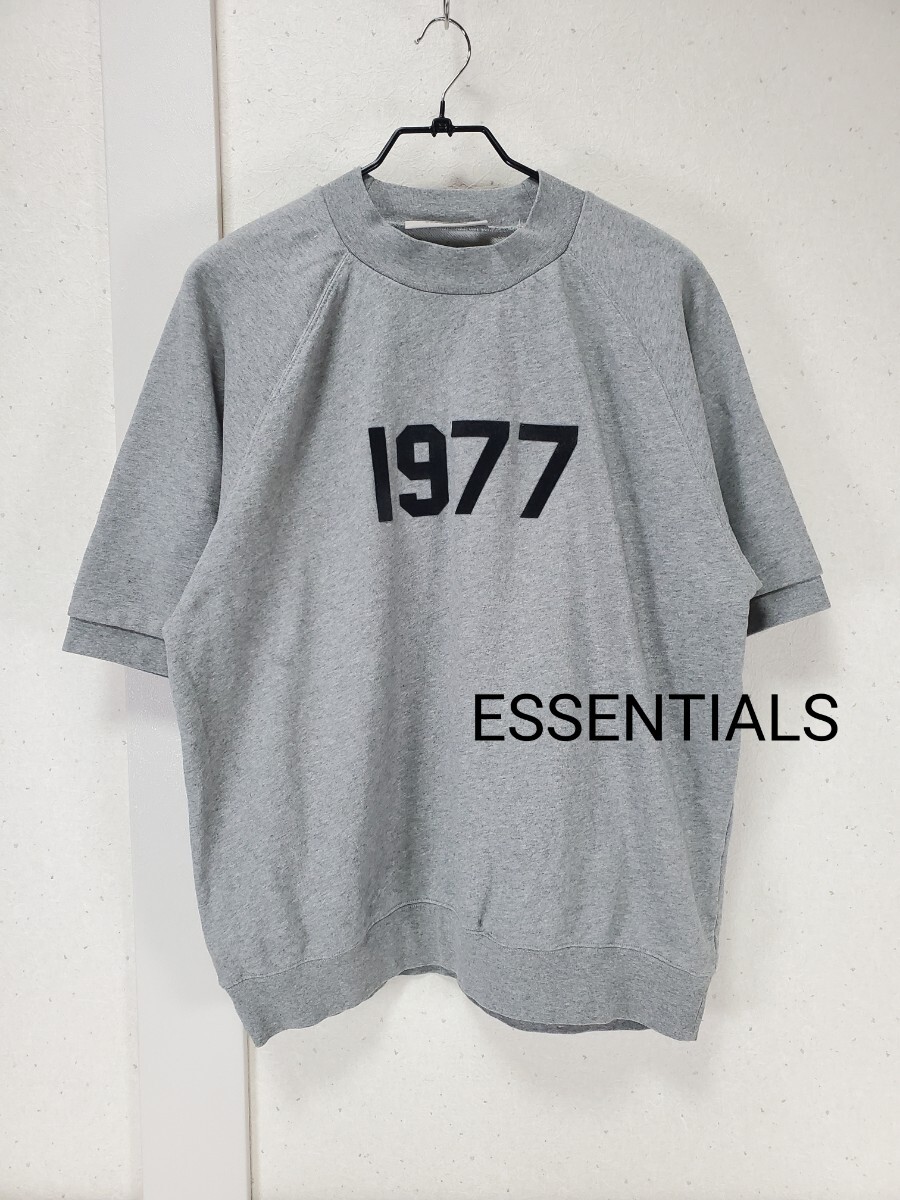 美品 ESSENTIALS エッセンシャルズ オーバーサイズ 半袖 美品 ESSENTIALS エッセンシャルズ オーバーサイズ 半袖