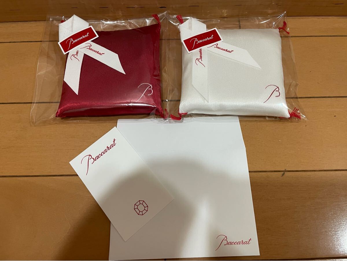 最新版 新品 Baccarat バカラ 座布団 赤色 白色 まねき猫用 最新版 新品 Baccarat バカラ 座布団 赤色 白色 まねき猫用