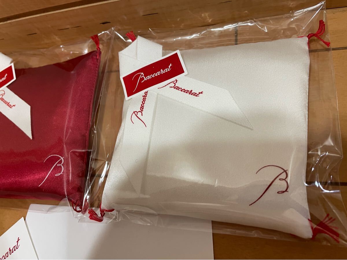最新版 新品 Baccarat バカラ 座布団 赤色 白色 まねき猫用 最新版 新品 Baccarat バカラ 座布団 赤色 白色 まねき猫用