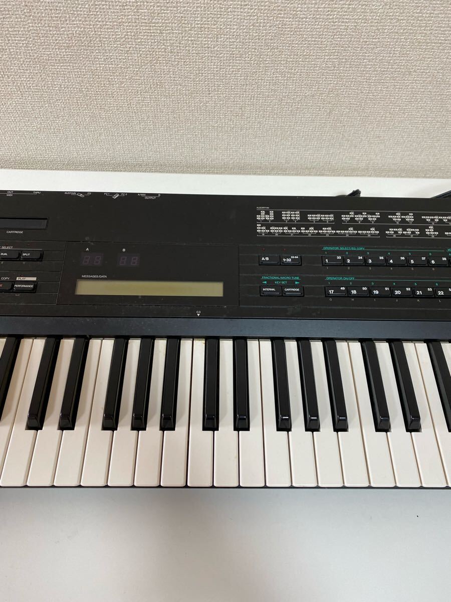 d*☆中古品 YAMAHA ヤマハ DX7Ⅱ-FD シンセサイザー フロッピー d*☆中古品 YAMAHA ヤマハ DX7Ⅱ-FD シンセサイザー フロッピー