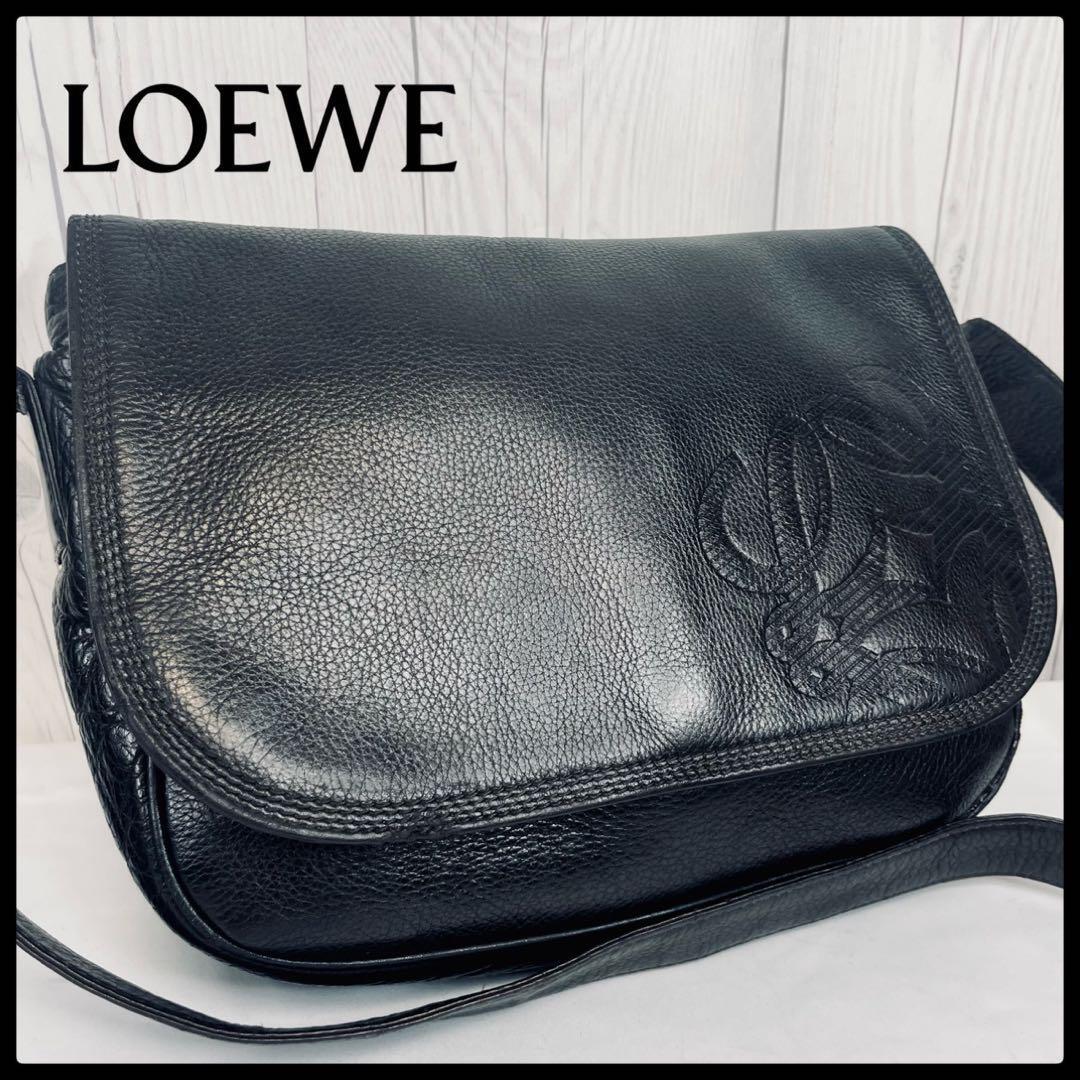 美品 ロエベ LOEWE ショルダーバッグ レザー アナグラム 美品 ロエベ LOEWE ショルダーバッグ レザー アナグラム