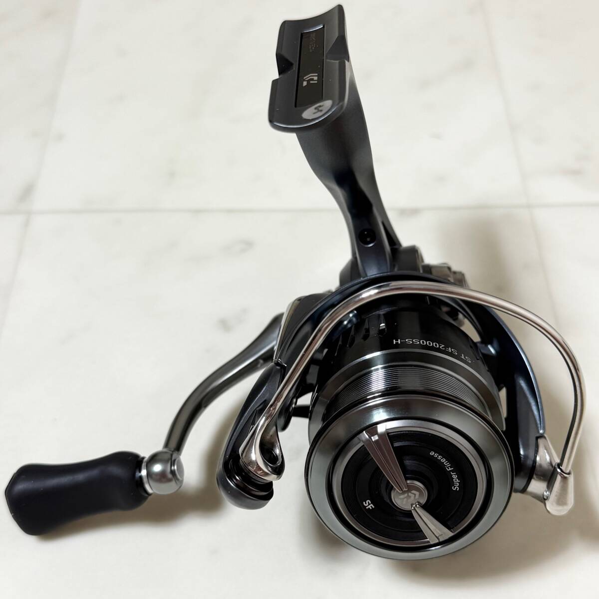 美品 DAIWA 23 AIRITY ST SF 2000SS-H 日本製 ダイワ エアリティ