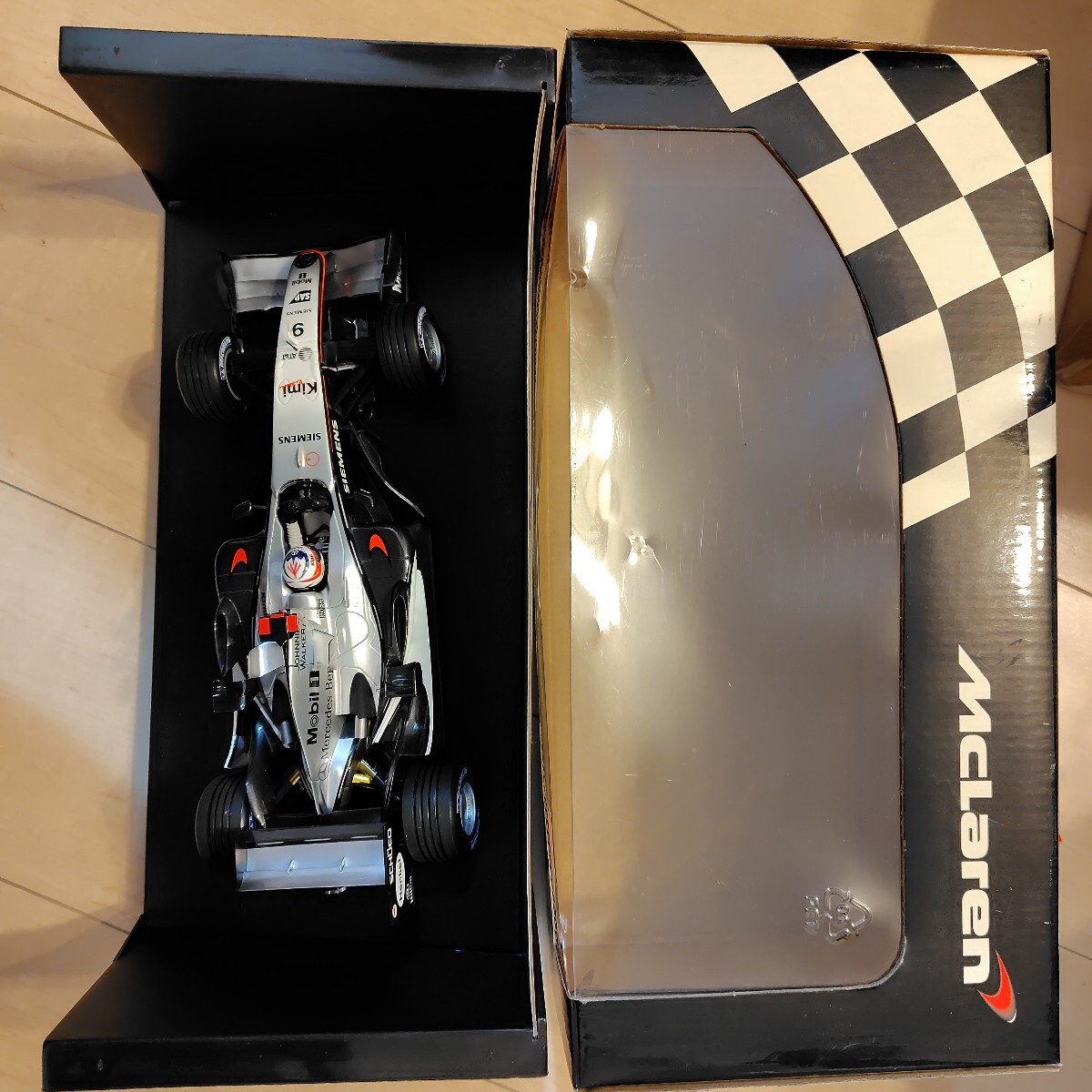 ミニチャンプス マクラーレンメルセデスMP4-20 キミ・ライコネン 【未使用に近い美品】 レーシングカー