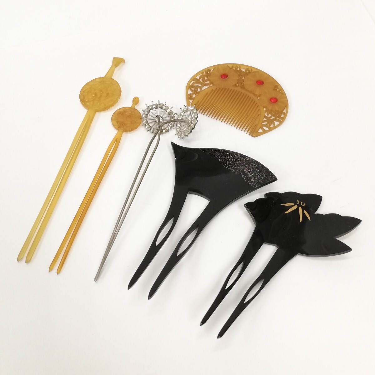 29 簪 かんざし 櫛 くし 髪飾り 6点セット まとめて 和装小物 29 簪 かんざし 櫛 くし 髪飾り 6点セット まとめて 和装小物
