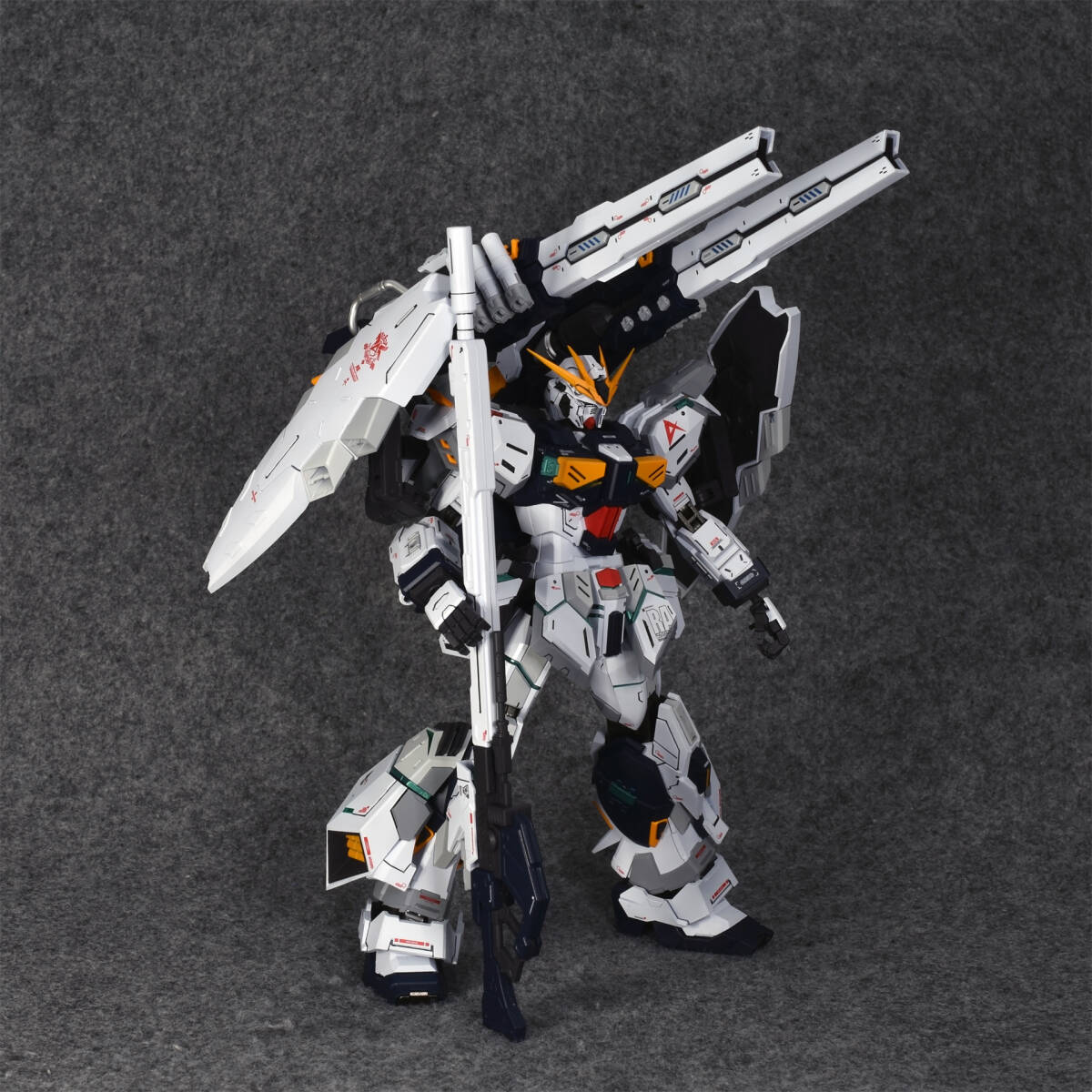 MG 1/100 RX-93 νガンダム ν Gundam 徹底改修塗装完成品 机戦士 MG 1/100 RX-93 νガンダム ν Gundam 徹底改修塗装完成品 机戦士