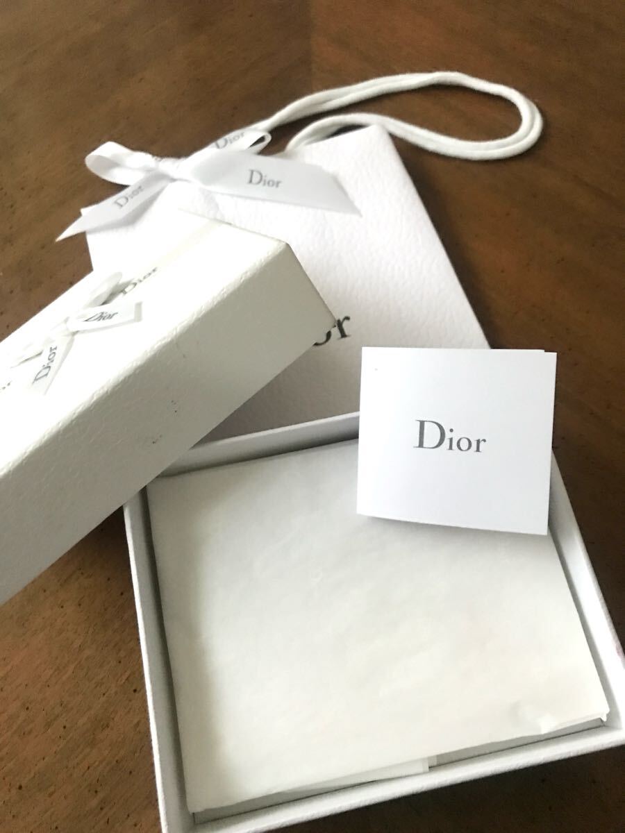 新品未開封☆Dior ディオール☆ノベルティしおり ブックマーク