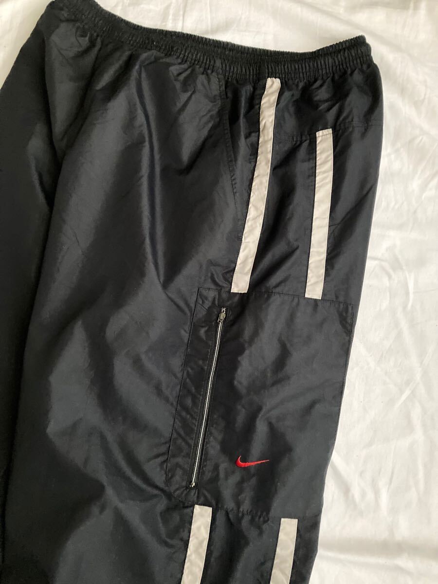 希少大きめ】00s NIKE ナイロンパンツ XL ブラック 裏地付き Y2K 希少大きめ】00s NIKE ナイロンパンツ XL ブラック 裏地付き Y2K