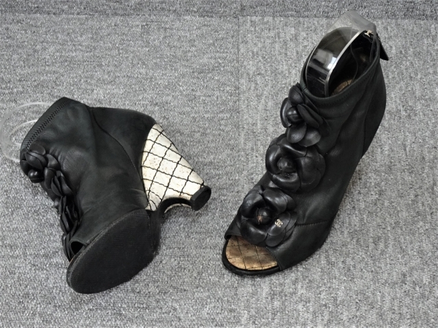 CHANEL|シャネル】CCロゴ カメリア ショートブーツ ココマーク CHANEL|シャネル】CCロゴ カメリア ショートブーツ ココマーク