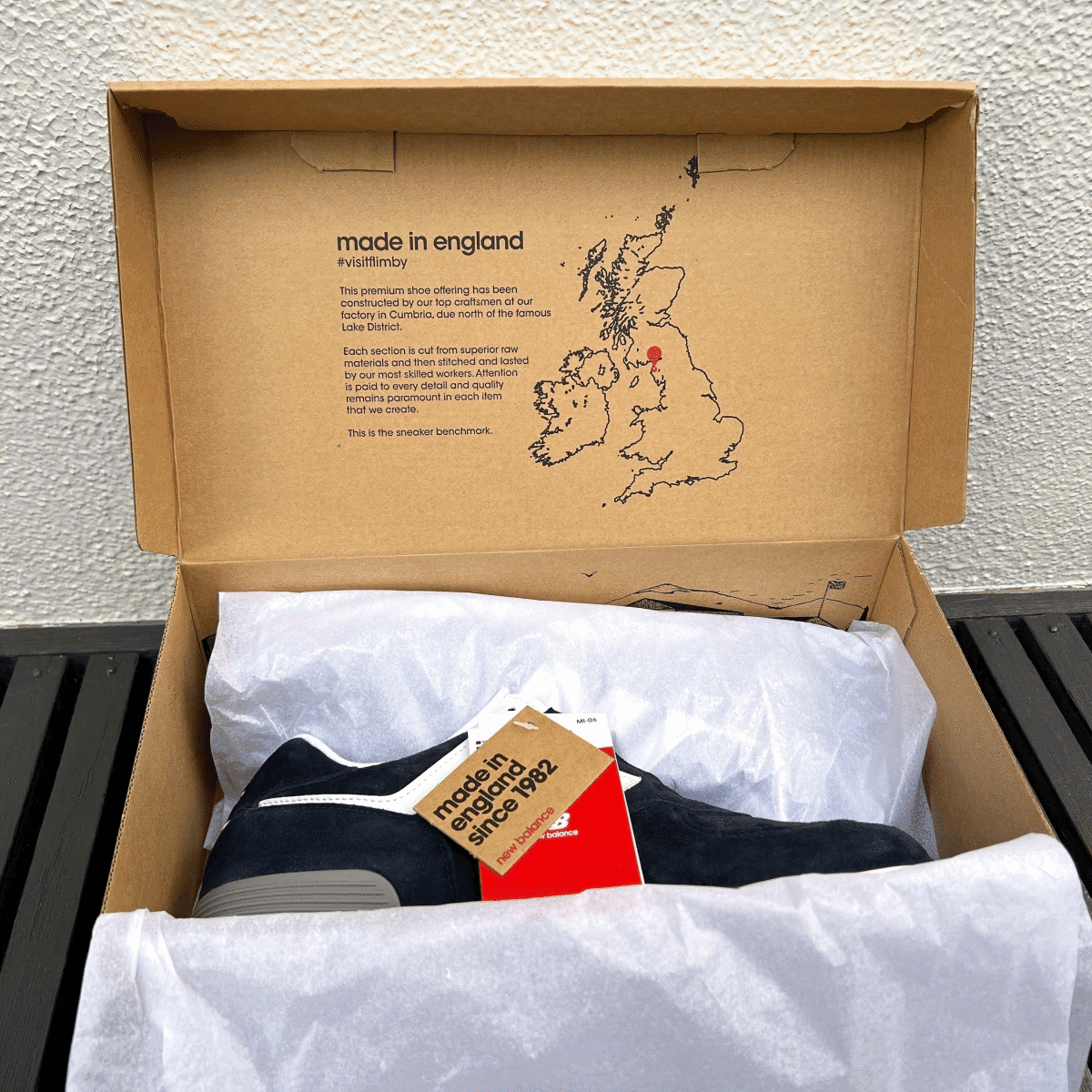  внутренний стандартный товар UK производства New Balance M576DNW темно-синий × белый US8.5D 26.5cm ограничение Англия Британия производства NB замша темно-синий спортивные туфли Made In England