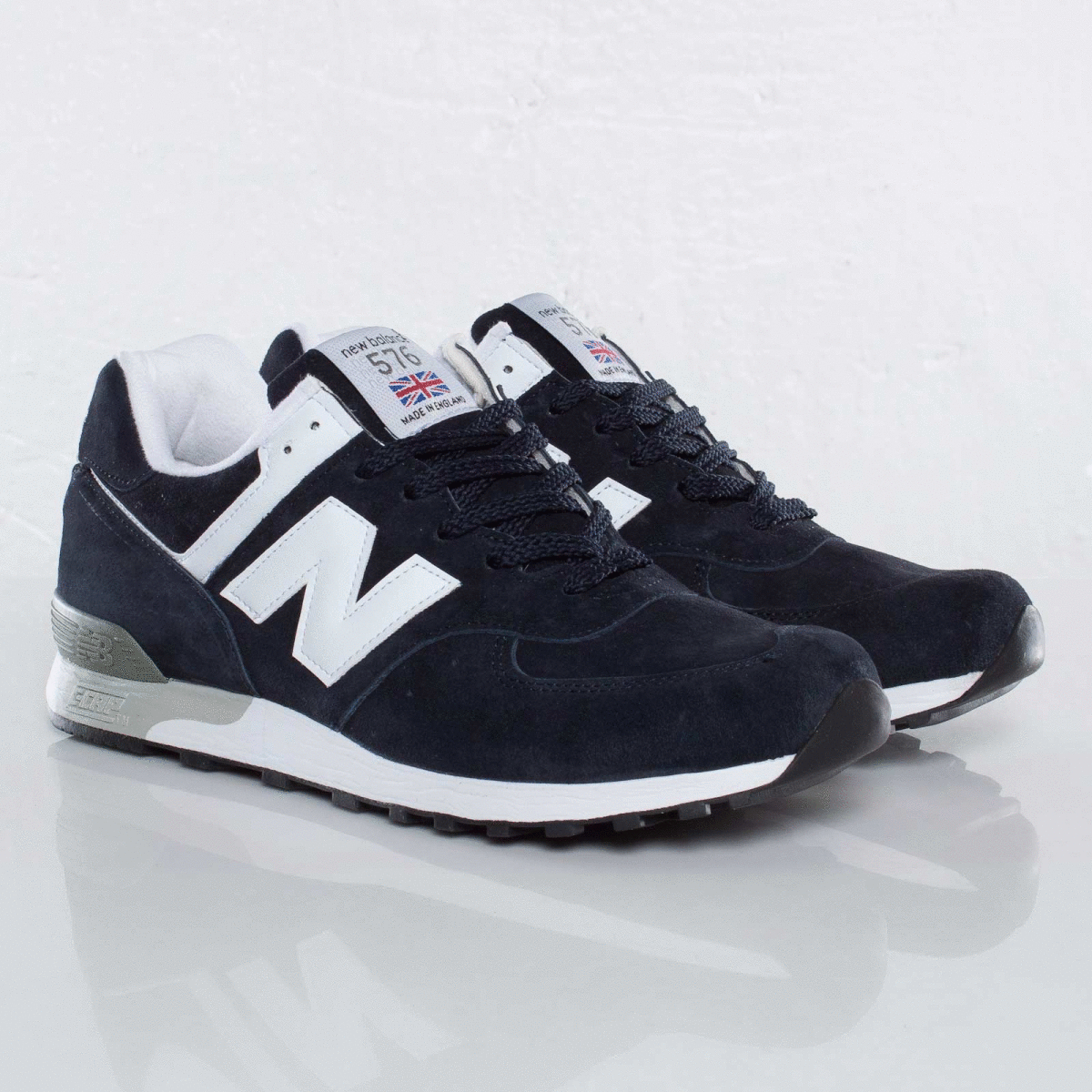  внутренний стандартный товар UK производства New Balance M576DNW темно-синий × белый US8.5D 26.5cm ограничение Англия Британия производства NB замша темно-синий спортивные туфли Made In England