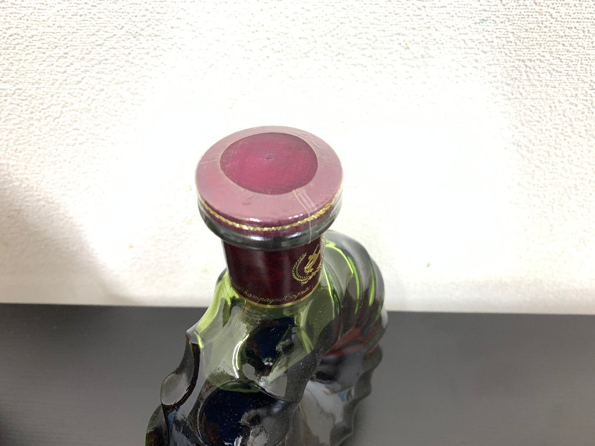 未開栓・古酒】レミーマルタン XO REMY MARTIN XO 700ml 40 未開栓・古酒】レミーマルタン XO REMY MARTIN XO 700ml 40