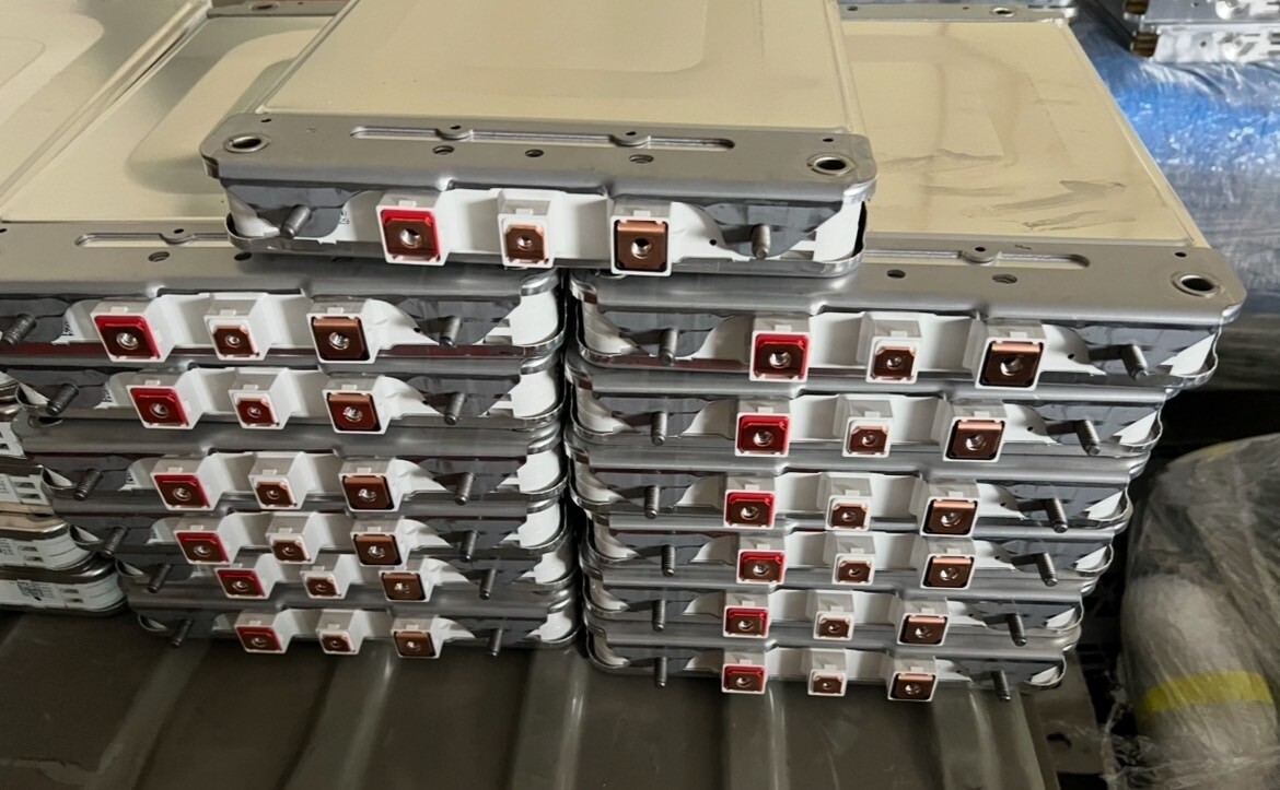リーフ EVバッテリー 良品10セグメント 1セル AZE0 24Kw 蓄電池 リーフ EVバッテリー 良品10セグメント 1セル AZE0 24Kw 蓄電池