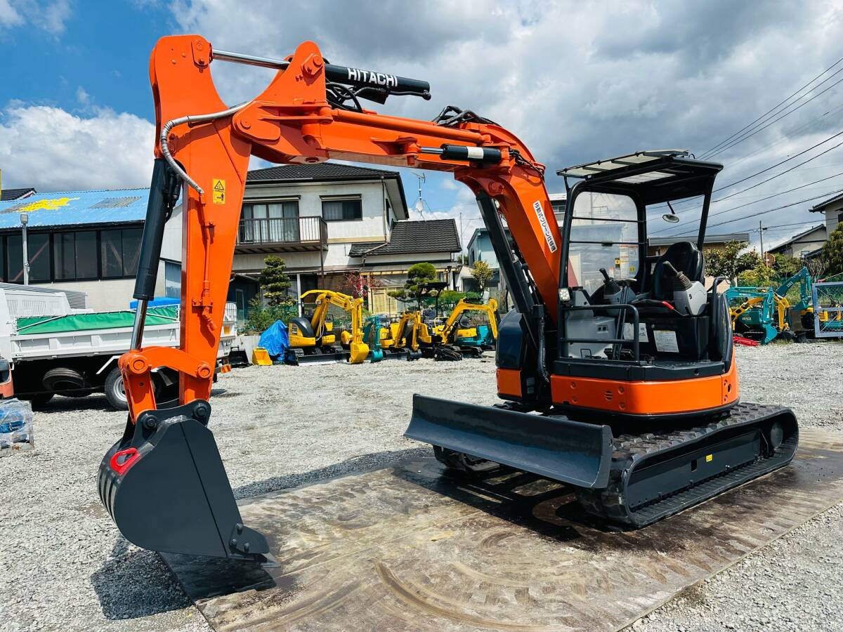 日立ZX55UR-3 倍速・5.5Tクラス・パターンOK・ブレーカー往復 日立ZX55UR-3 倍速・5.5Tクラス・パターンOK・ブレーカー往復