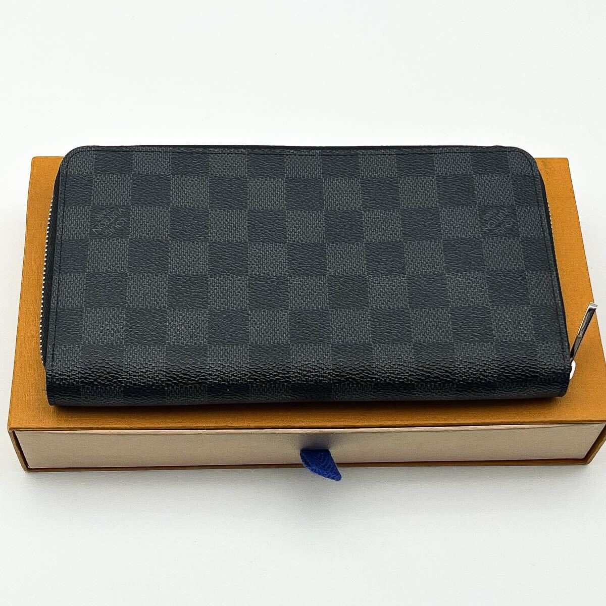 LOUIS VUITTON未使用に近いダミエグラフィット ジッピー LOUIS VUITTON未使用に近いダミエグラフィット ジッピー