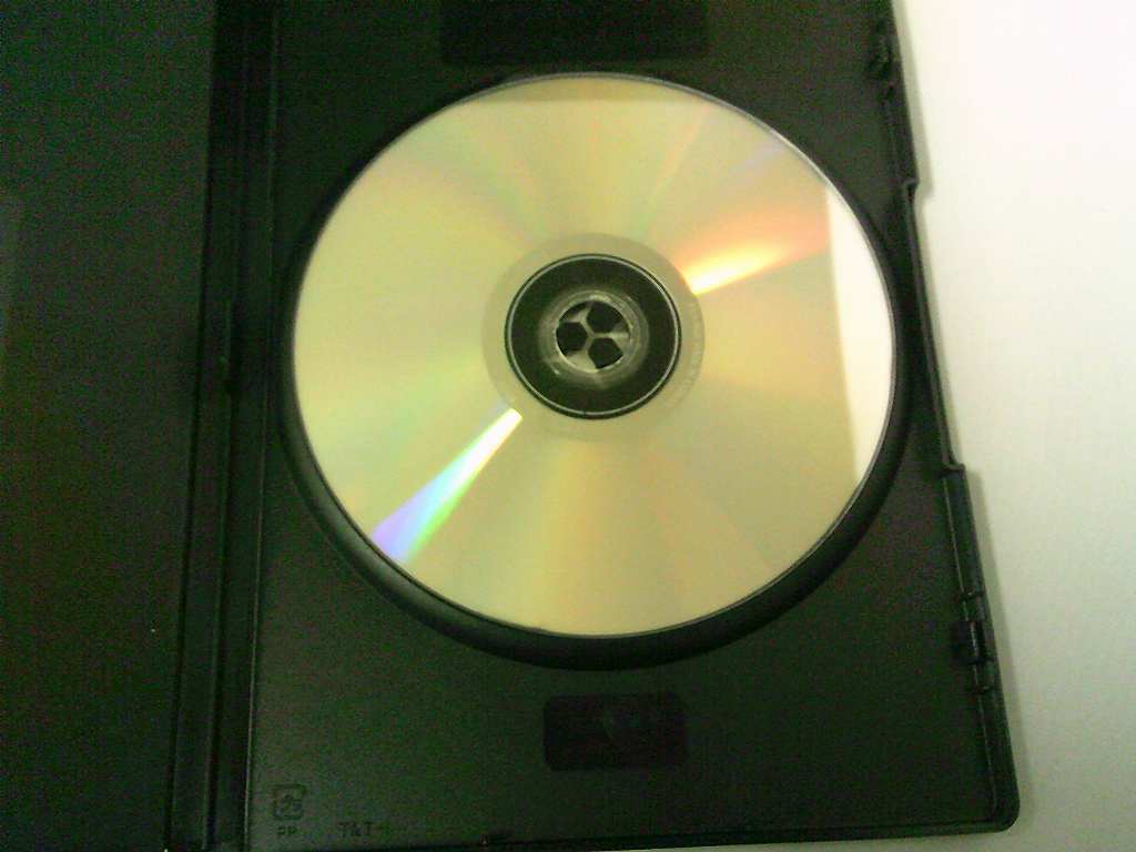 UD1202*DVD. глянец ..2 глянец ... кейс * жакет имеется пуск подтверждено диск полировка * произведена чистка 