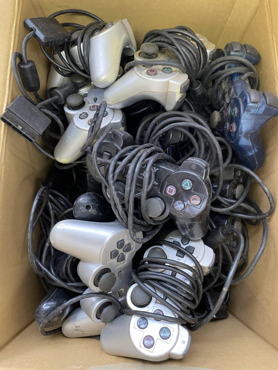 PS2 コントローラー 約30個セット まとめ 純正品 動作未確認 PS2 コントローラー 約30個セット まとめ 純正品 動作未確認
