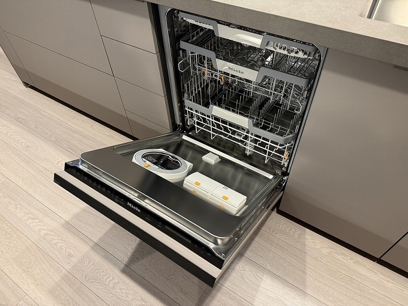 AJ-1?2?3/モデルルーム展示品/引き取り限定/Dada/キッチン?カップボード?オーブン付き収納棚/レンジフード/ガスコンロ/食洗器/オーブン