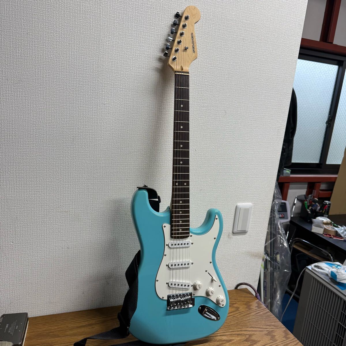 UTT116 SELDER セルダー エレキギター 水色 ストラトキャスター UTT116 SELDER セルダー エレキギター 水色 ストラトキャスター