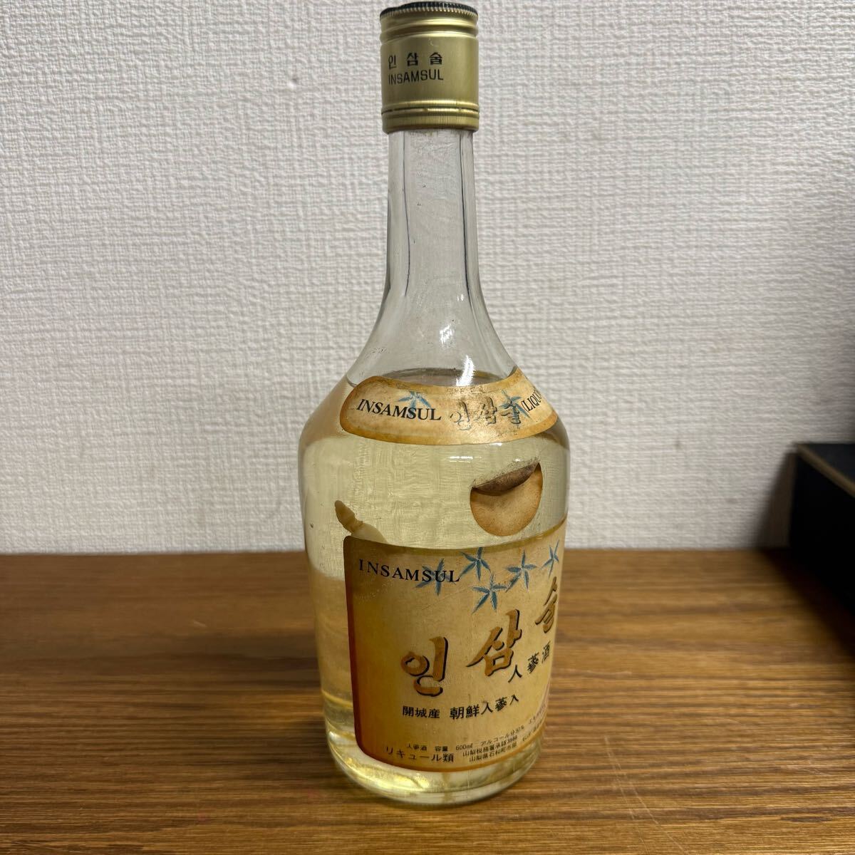 UTT193【未開栓☆】朝鮮人参酒 600ml アルコール30% リキュール UTT193【未開栓☆】朝鮮人参酒 600ml アルコール30% リキュール