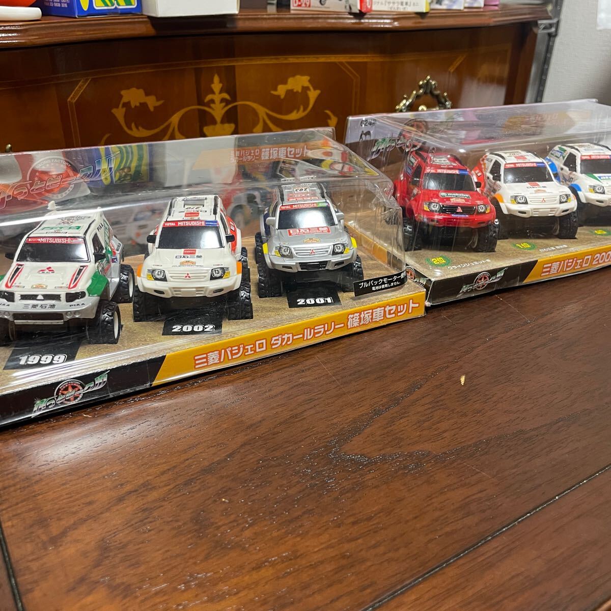 三菱パジェロ ダカールラリー 篠塚建次郎車セット ミニカー 1999 三菱パジェロ ダカールラリー 篠塚建次郎車セット ミニカー 1999